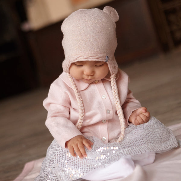 Some baby cuteness to start the week!